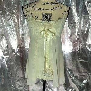 Victoria’s Secret Lace Sexy Satin Bow Bridal Nightgown